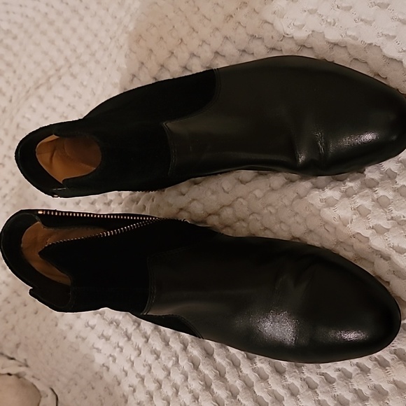 Coach "Mystic" black calf/suede size 7.5M booties - Picture 3 of 14